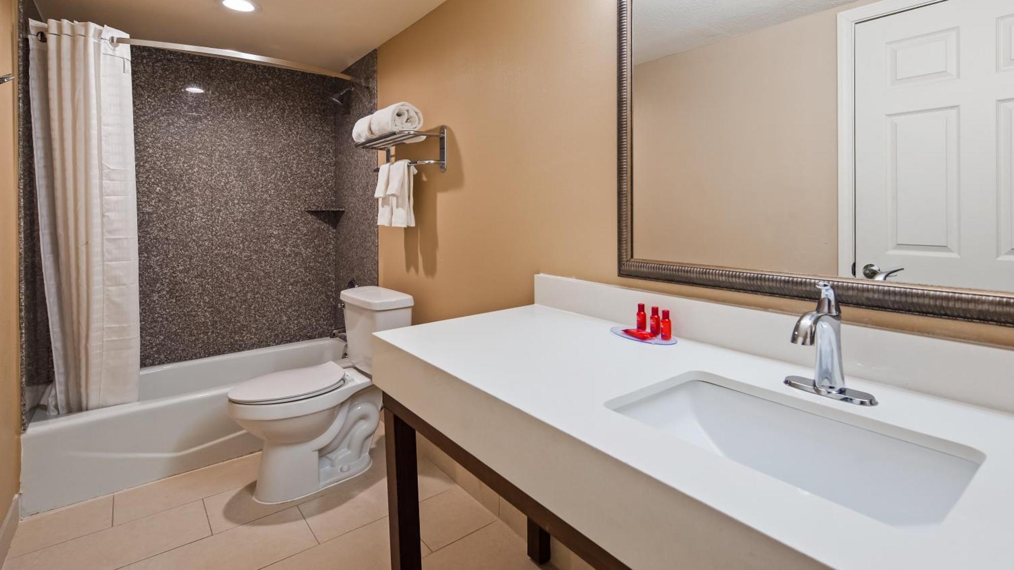 Surestay Hotel By Best Western Tupelo North Exterior photo